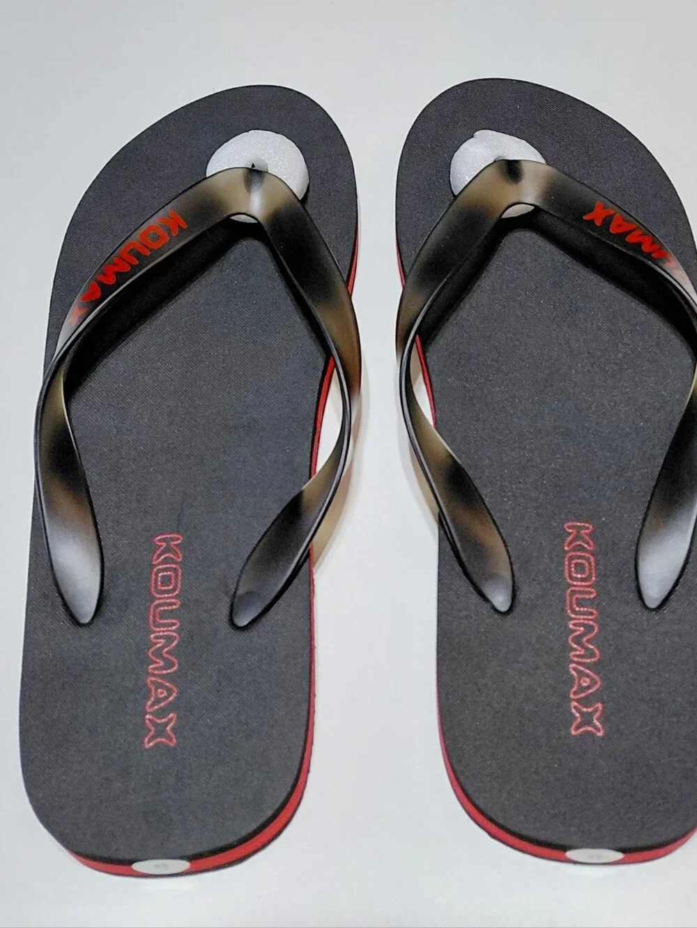 KOUMAX Men's Black & Red Shock Absorption Flip Flop Thong  Sandals Size 8